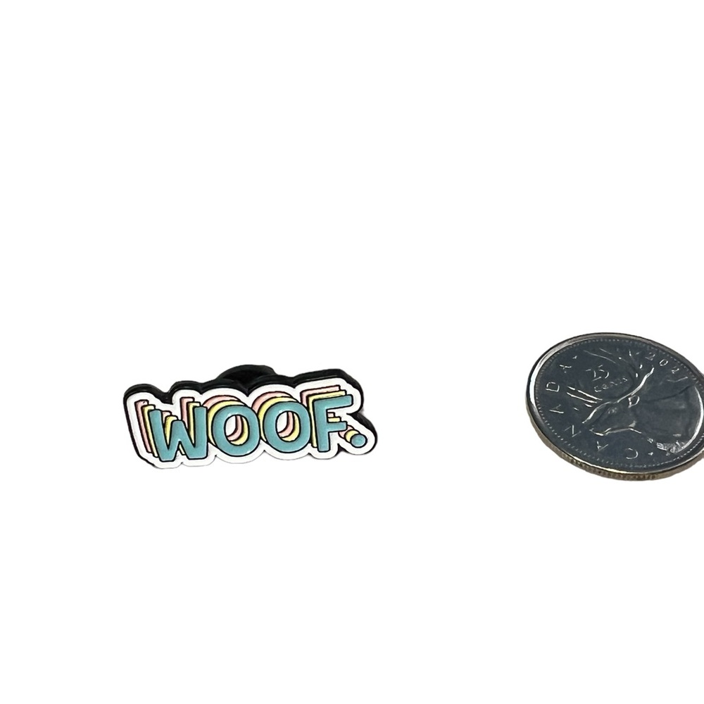 🆕 A pin with the word “Woof “ For the dog lover 💗🐾